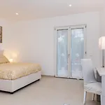 Harmony Sorrento Pensión 4*