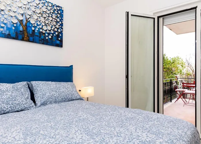 게스트하우스 Harmony Sorrento 4*